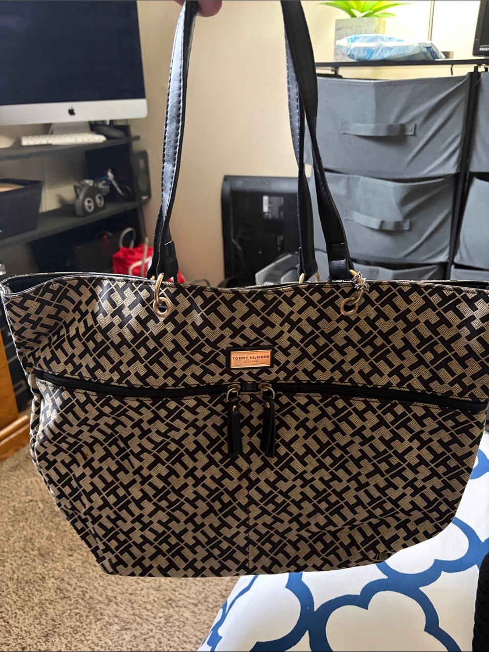 Tommy Hilfiger Black & Beige Signature Tote